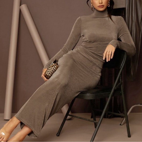 Sexy Ruched High Neck Long Sleeve Solid Fitted Bodycon Dress - Picture 3 of 11